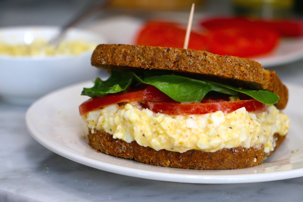 healthy-egg-salad-sandwich