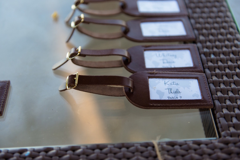 luggage-tag-wedding-favors