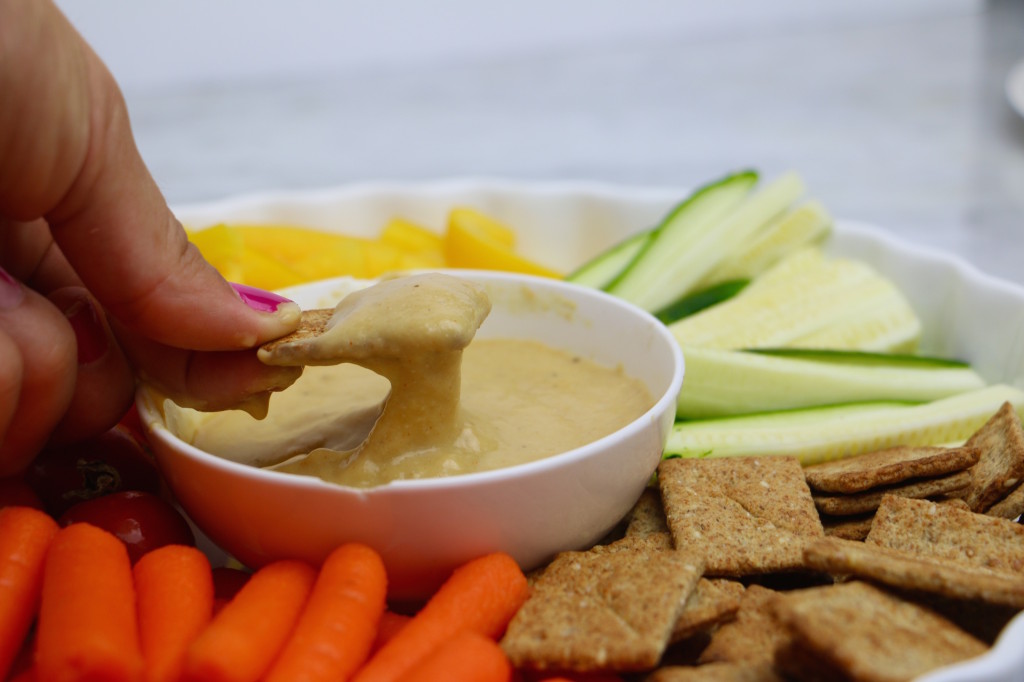 vegan-cheese-dip-sauce