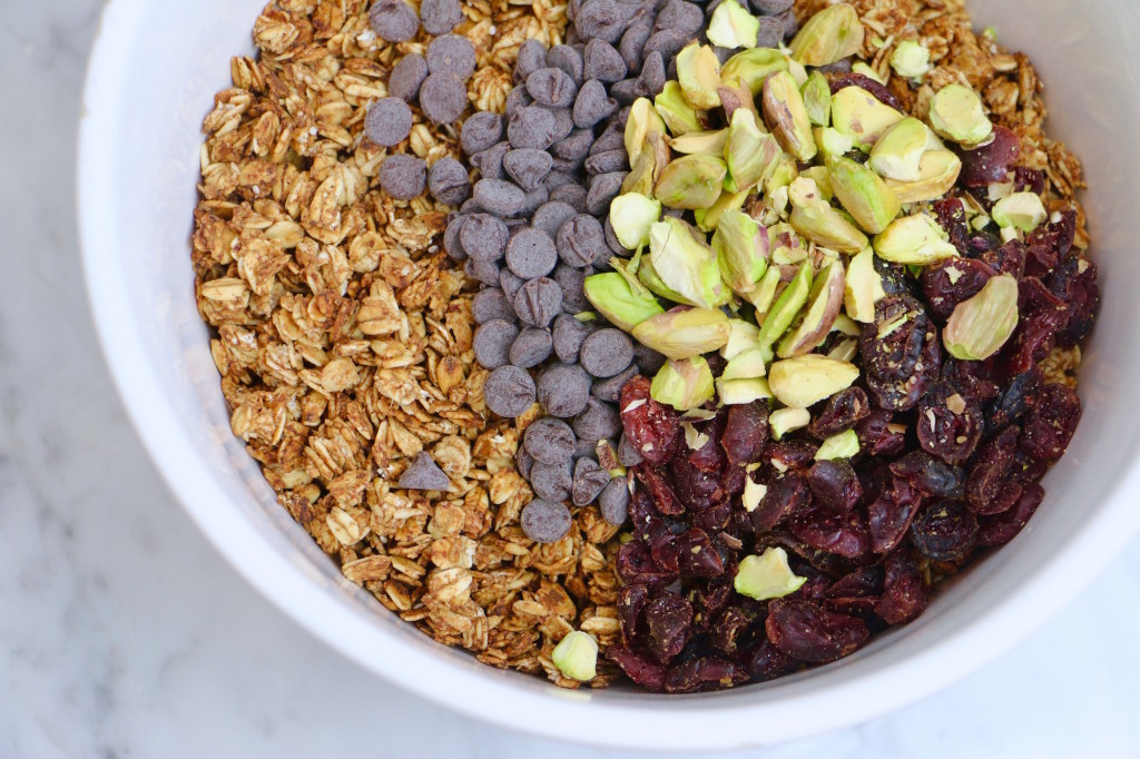 Dark Chocolate Cranberry Pistachio Granola