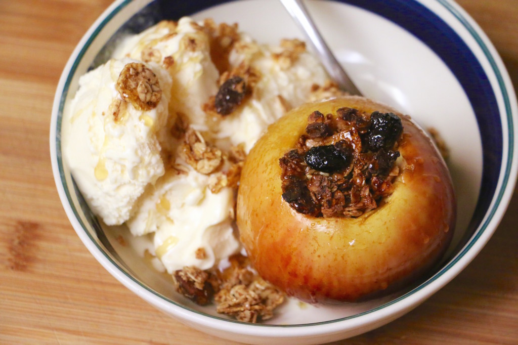 Healthy Baked Apples with Granola and Honey Recipe