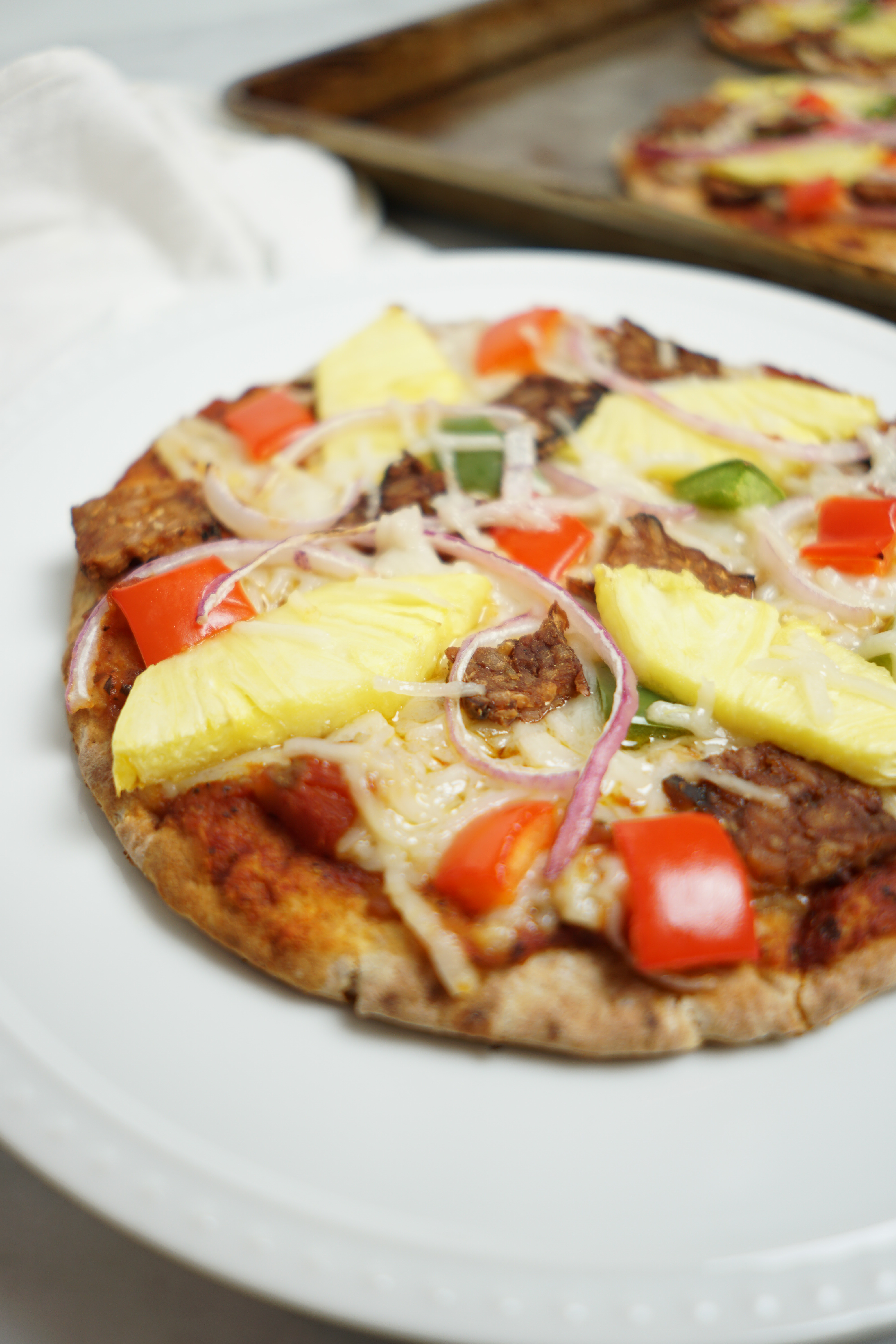 vegan Hawaiian pizza