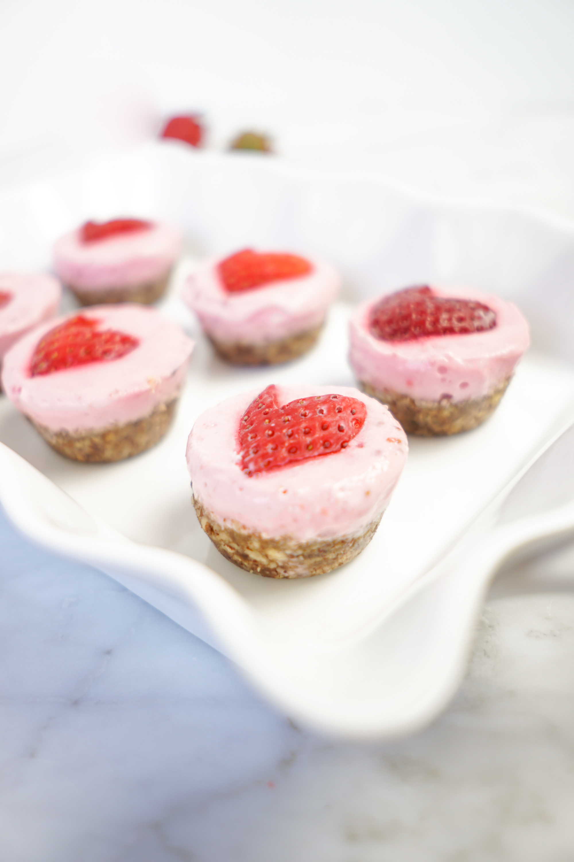 vegan strawberry cheesecake tarts