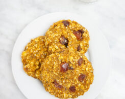 breakfast cookies plated